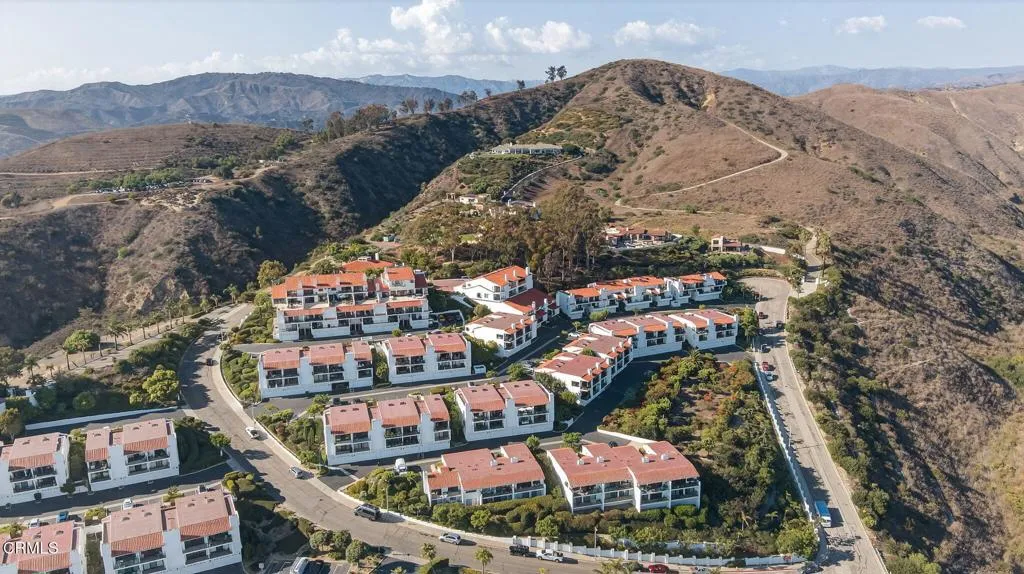 925 Vallecito Drive, Ventura, California 93001 home-pic-24