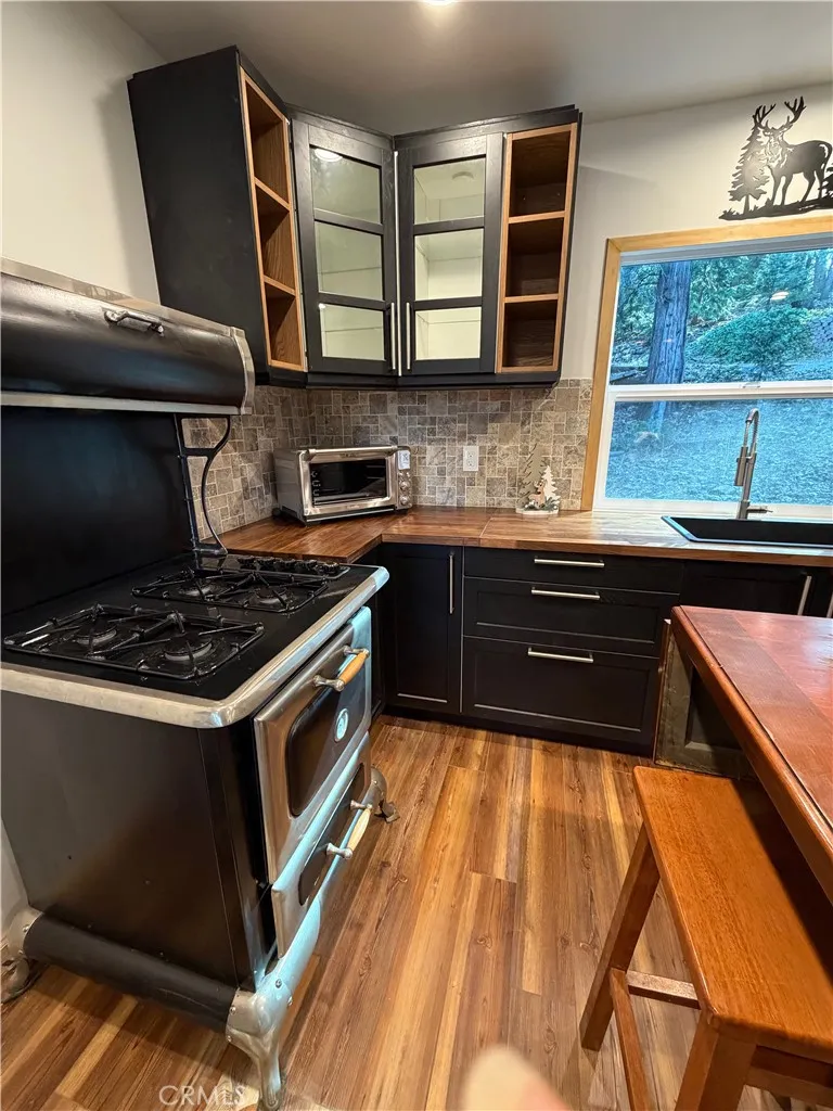 675 Pinnacle, Lake Arrowhead, California 92352 home-pic-11