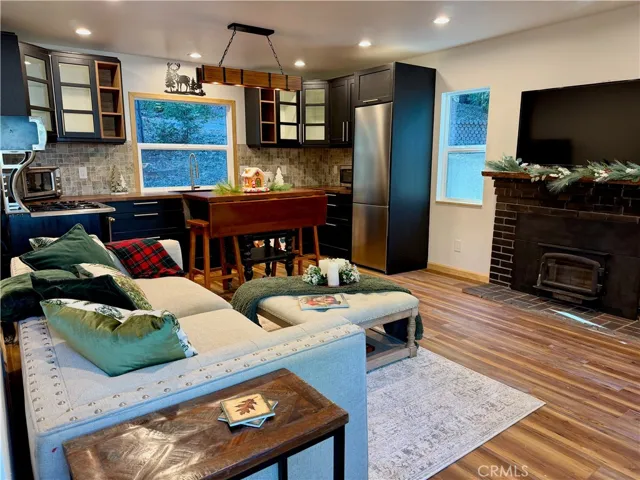 675 Pinnacle, Lake Arrowhead, California 92352