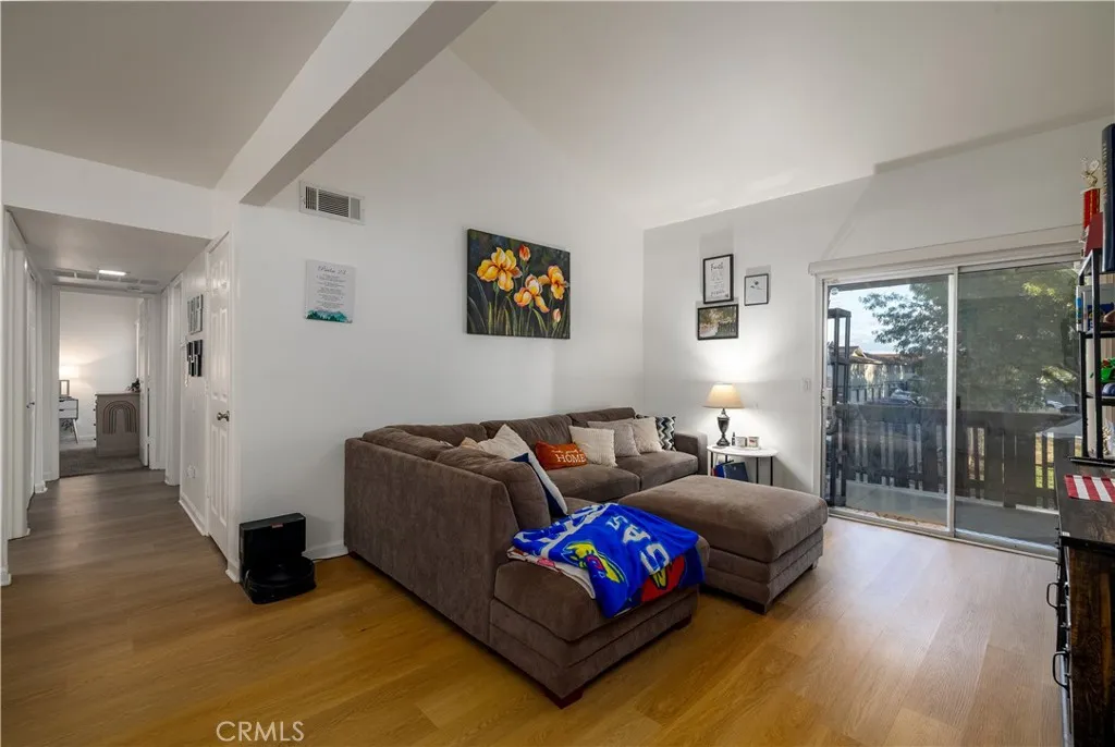 2536 White Oak, Escondido, California 92027 home-pic-26