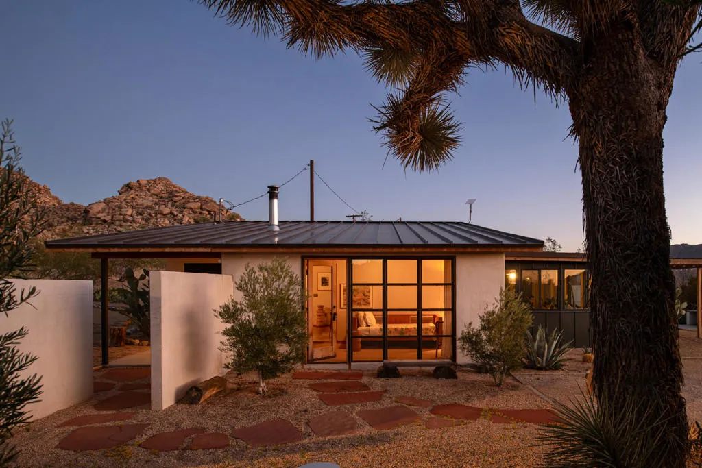 8388 Old Vine Road, Joshua Tree, California 92252 home-pic-23