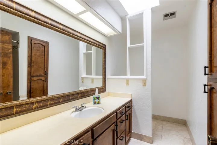 Primary bath