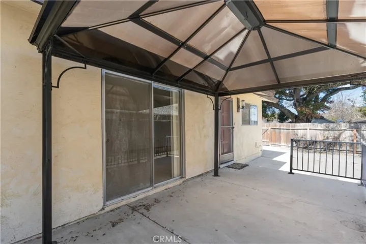 Back unit patio