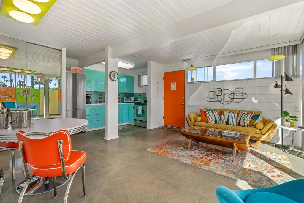 1111 E Palm Canyon Drive 326, Palm Springs, California 92264 home-pic-9