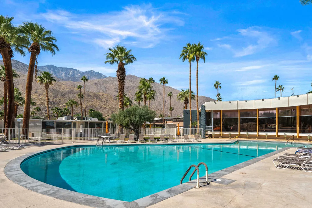 1111 E Palm Canyon Drive 326, Palm Springs, California 92264 home-pic-35