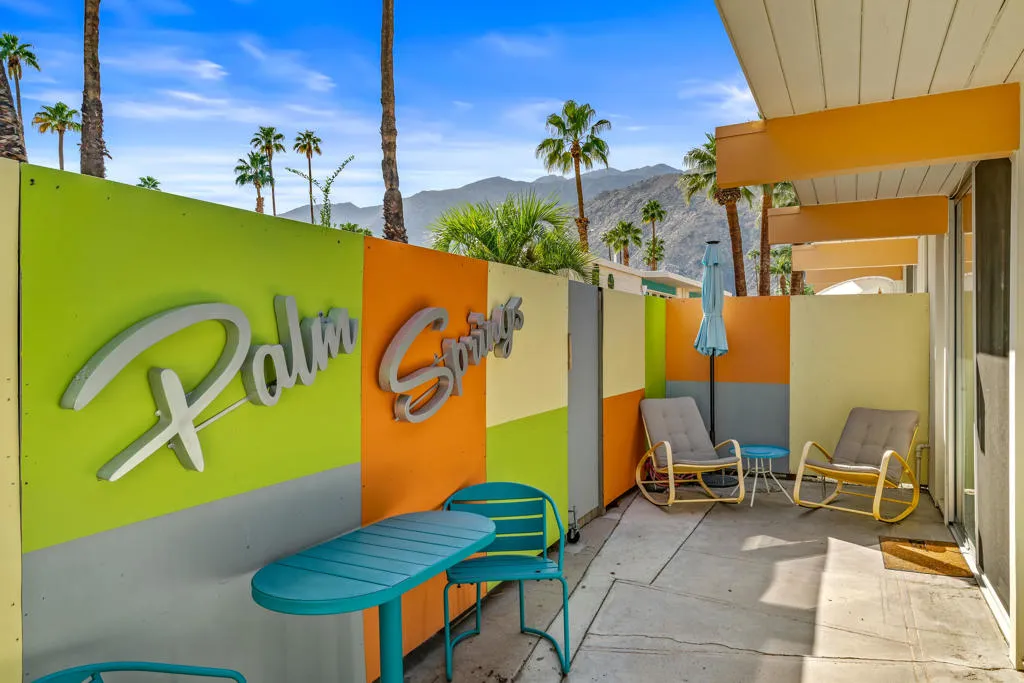 1111 E Palm Canyon Drive 326, Palm Springs, California 92264 home-pic-24