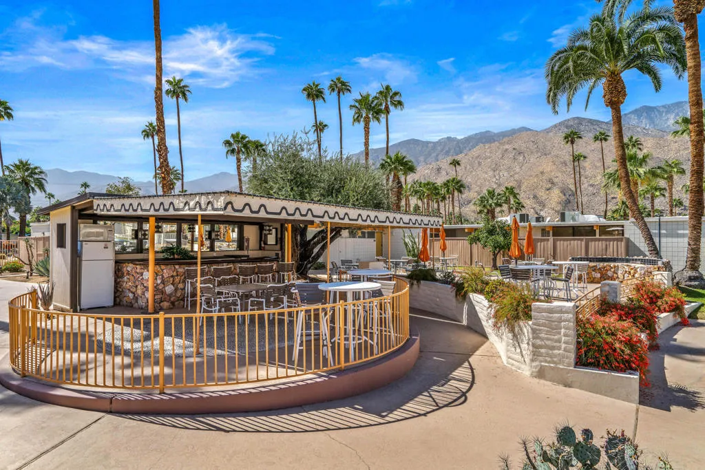 1111 E Palm Canyon Drive 326, Palm Springs, California 92264 home-pic-38