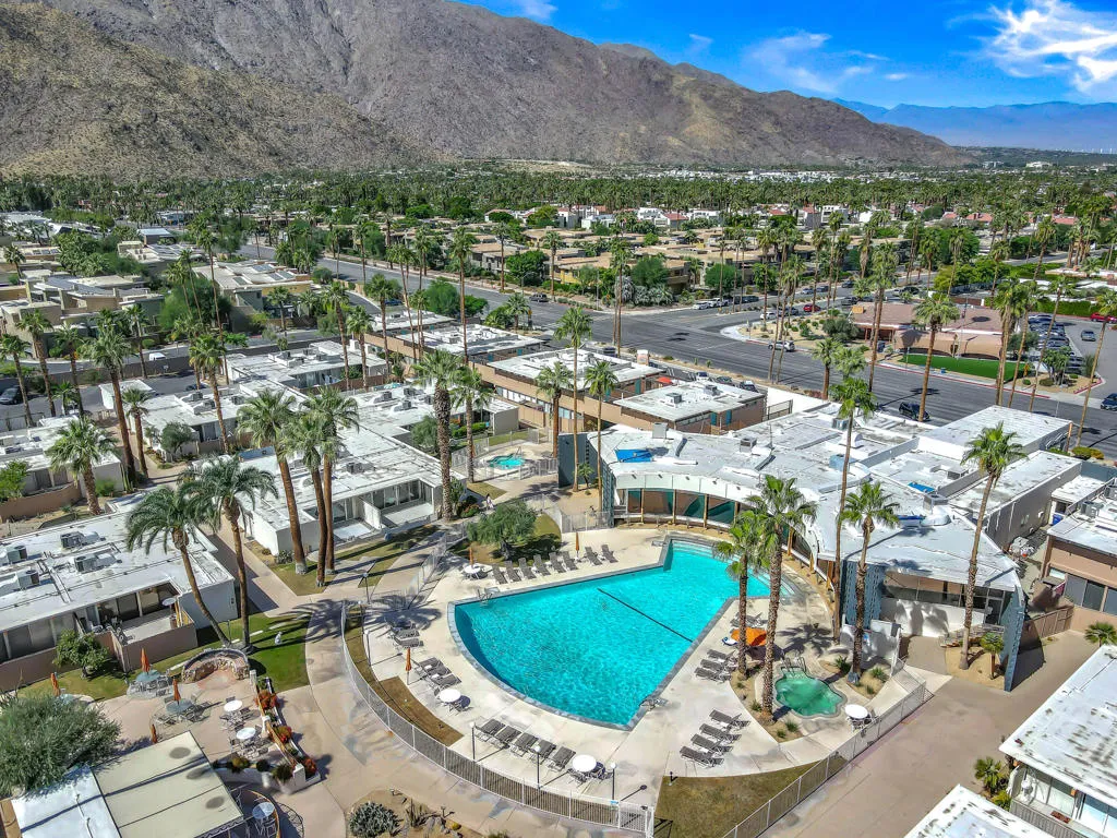 1111 E Palm Canyon Drive 326, Palm Springs, California 92264 home-pic-41