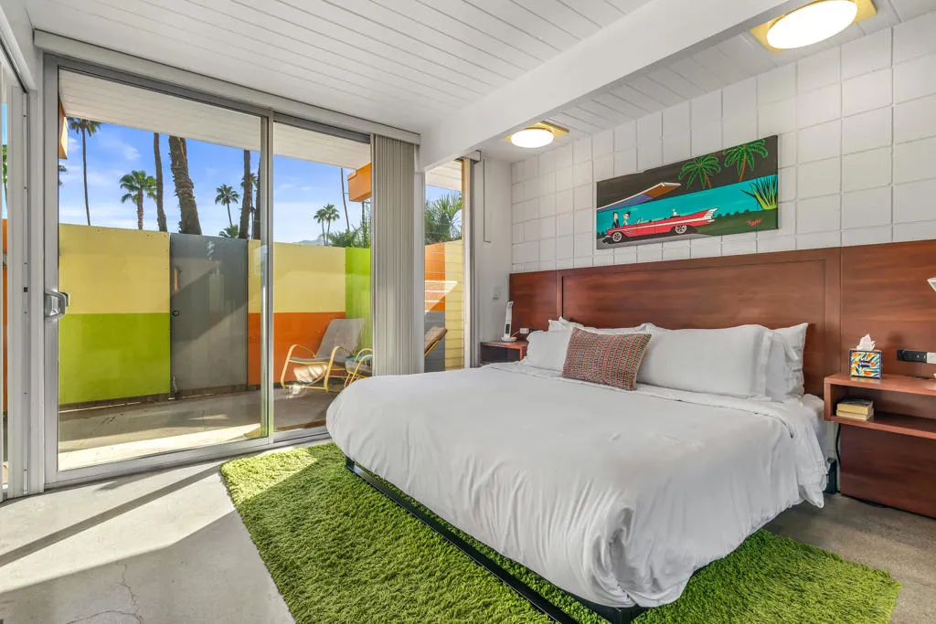 1111 E Palm Canyon Drive 326, Palm Springs, California 92264 home-pic-21