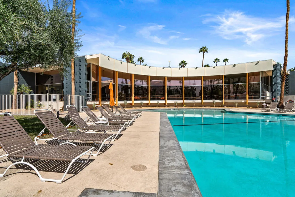 1111 E Palm Canyon Drive 326, Palm Springs, California 92264 home-pic-37