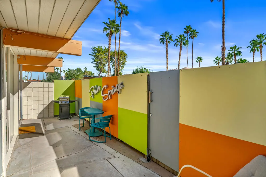 1111 E Palm Canyon Drive 326, Palm Springs, California 92264 home-pic-28