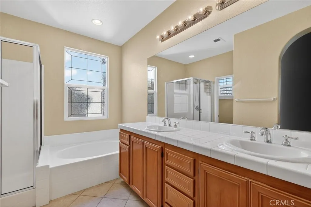 1000 Teatro Circle, El Cajon, California 92021 home-pic-23