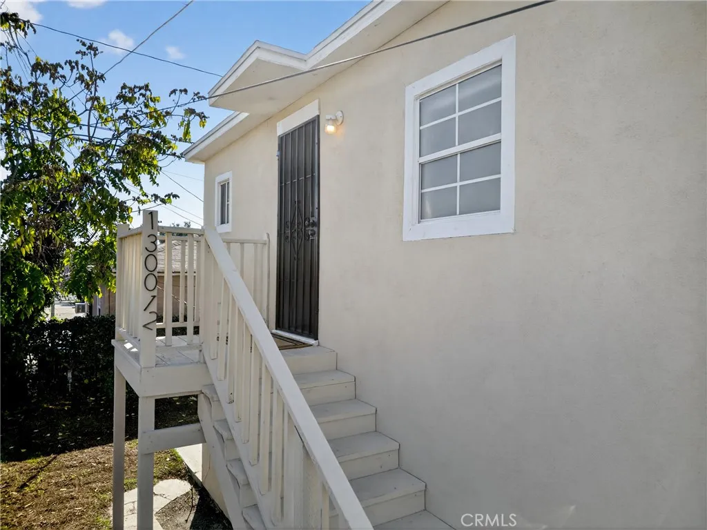 1300 W 90th Street, Los Angeles, California 90044 home-pic-31