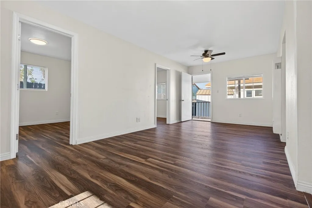 1300 W 90th Street, Los Angeles, California 90044 home-pic-23