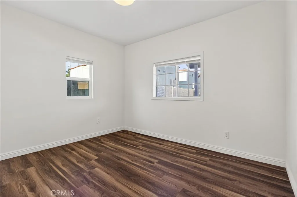1300 W 90th Street, Los Angeles, California 90044 home-pic-26