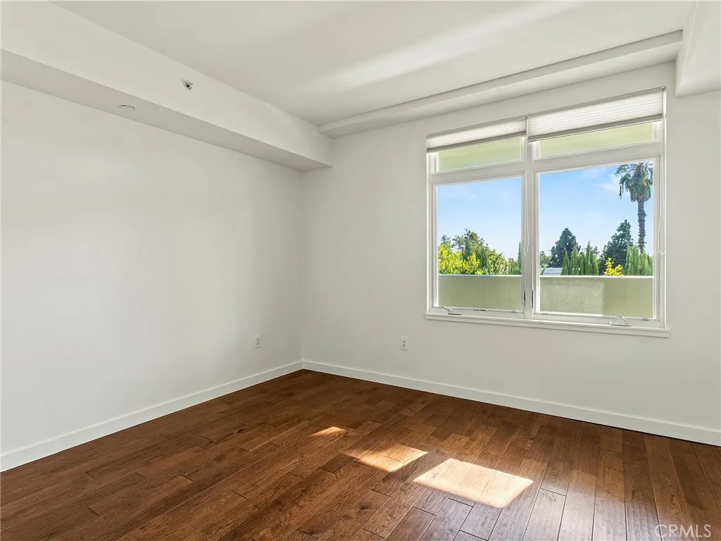 920 Granite Drive 213, Pasadena, California 91101 home-pic-16