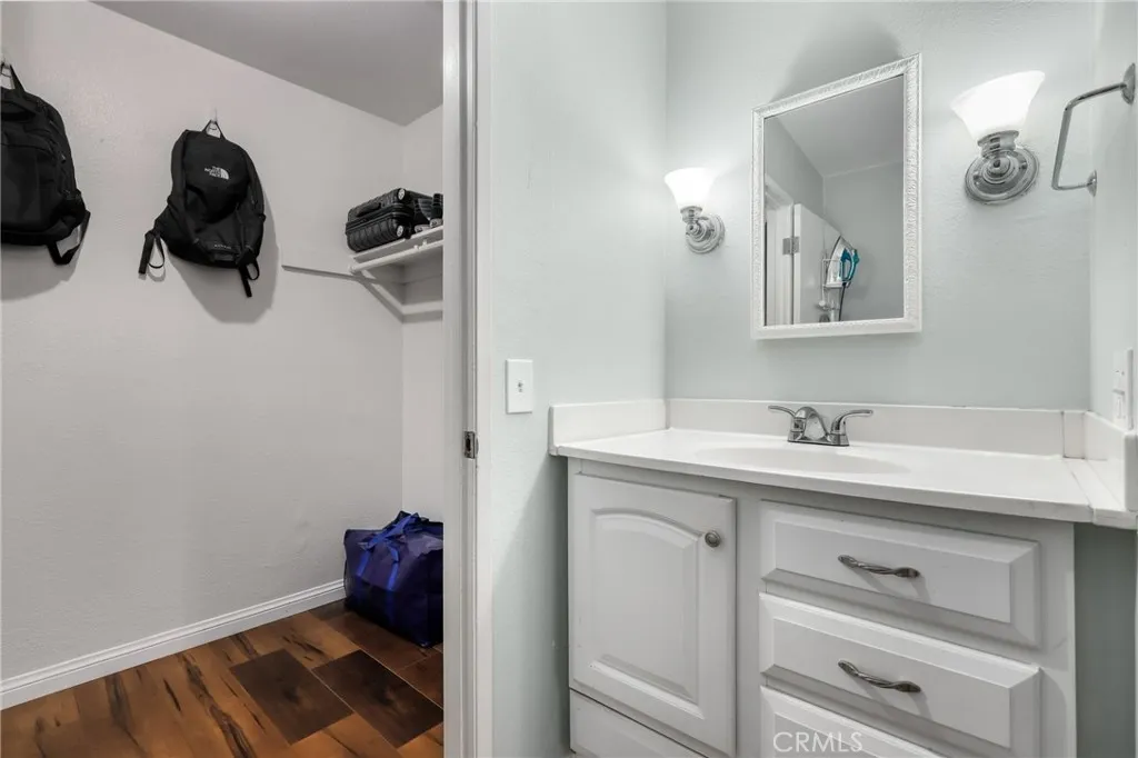 1094 Cabrillo Park A, Santa Ana, California 92701 home-pic-10