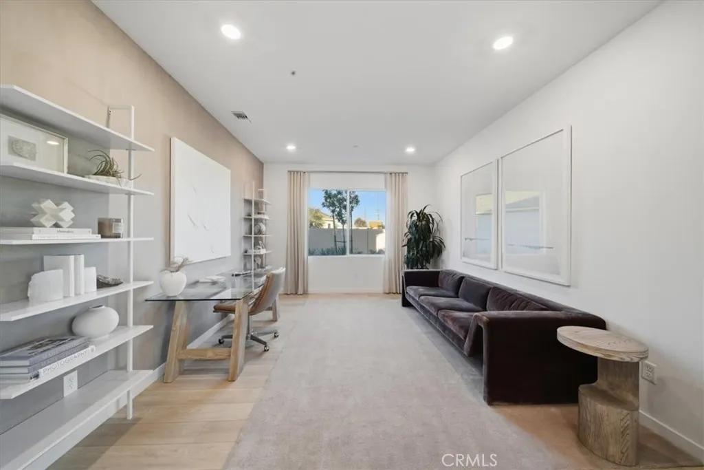 42957 56th Street W, Lancaster, California 93536 home-pic-13