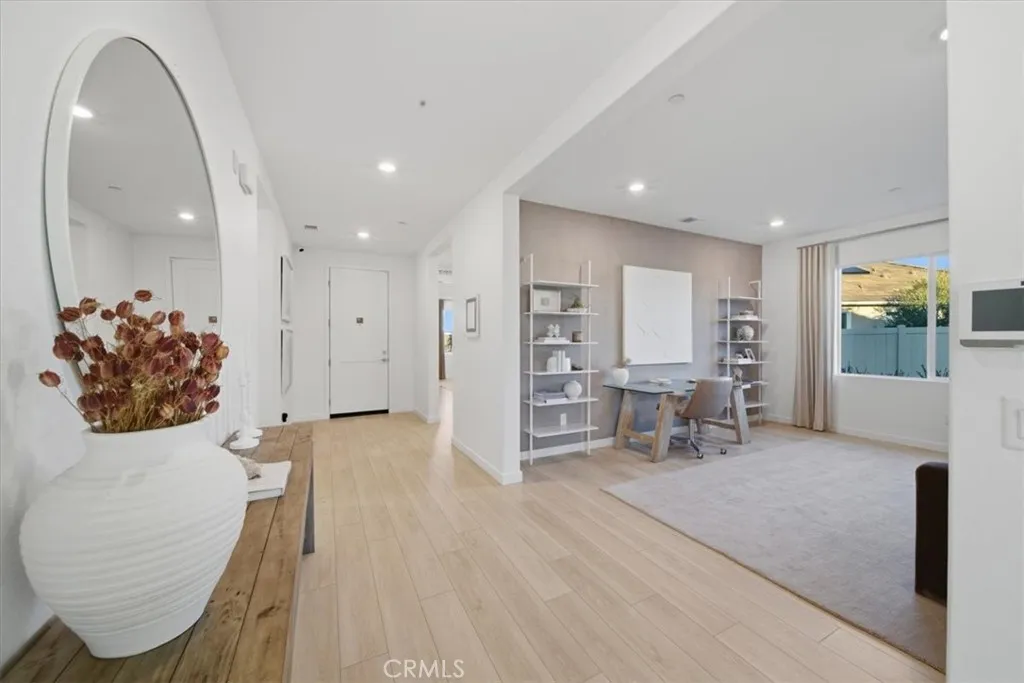 42957 56th Street W, Lancaster, California 93536 home-pic-12