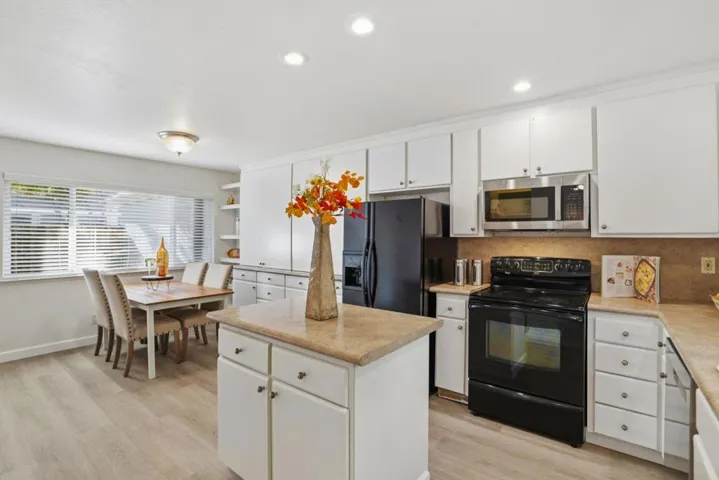 215 Elm Wood Court, Los Gatos, California 95032