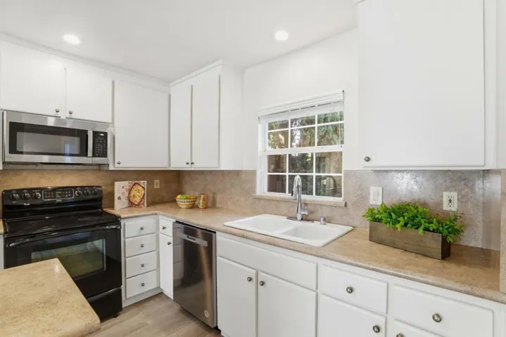215 Elm Wood Court, Los Gatos, California 95032