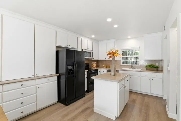 215 Elm Wood Court, Los Gatos, California 95032