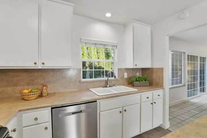 215 Elm Wood Court, Los Gatos, California 95032
