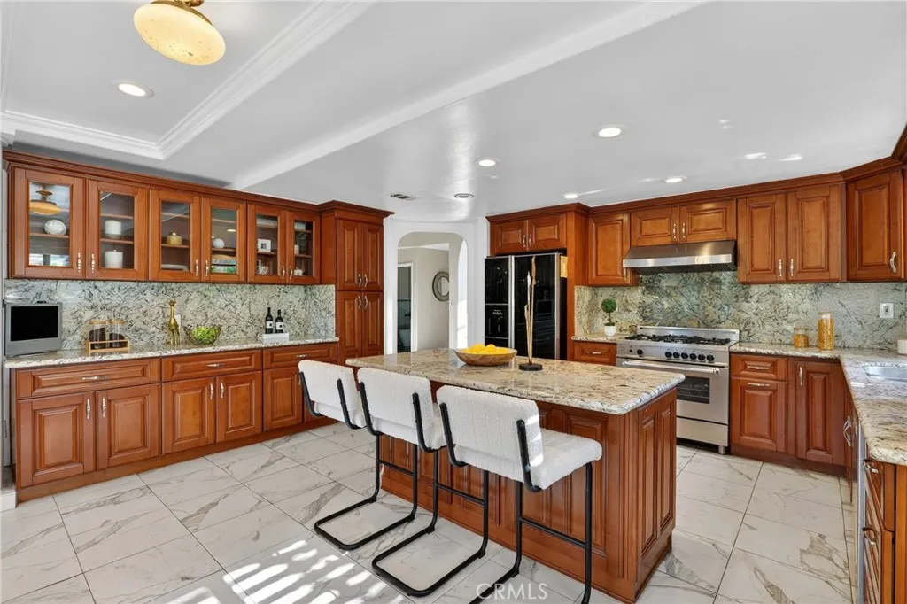 2301 S Baldwin Avenue, Arcadia, California 91006 home-pic-14