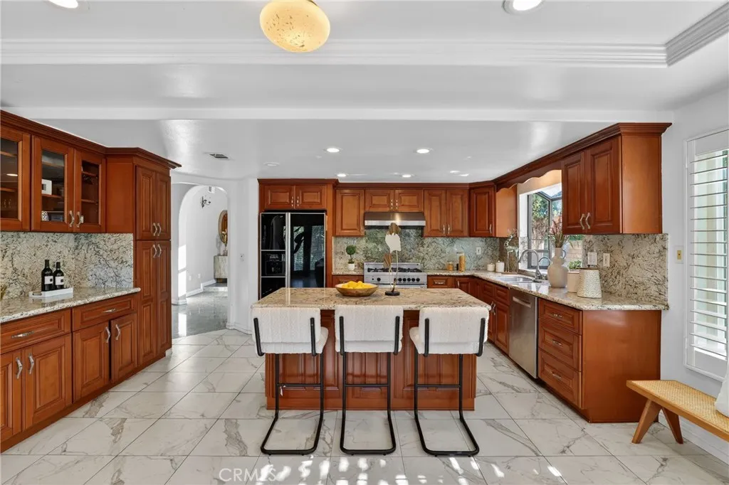 2301 S Baldwin Avenue, Arcadia, California 91006 home-pic-13
