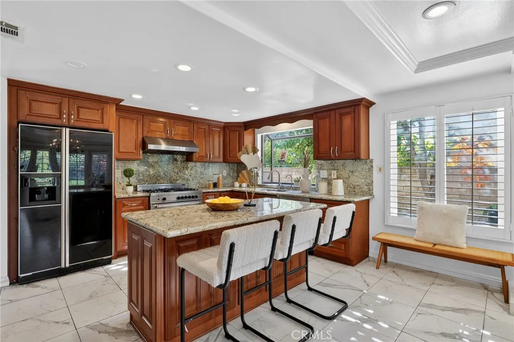 2301 S Baldwin Avenue, Arcadia, California 91006 home-pic-12