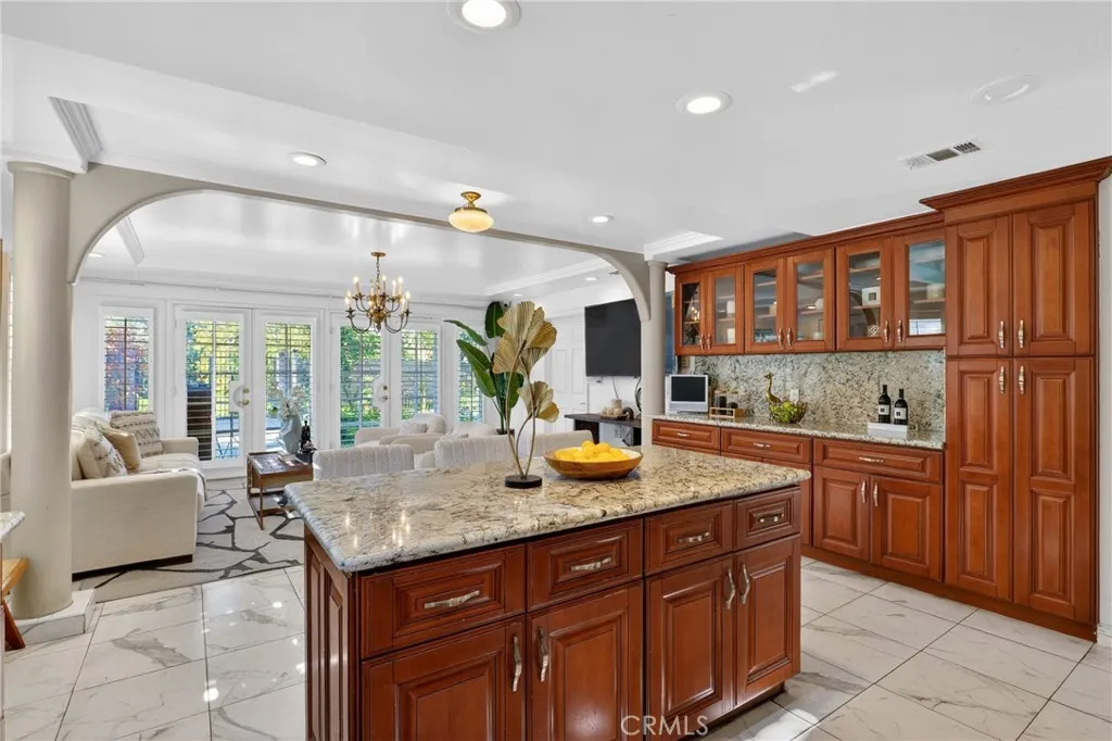 2301 S Baldwin Avenue, Arcadia, California 91006 home-pic-15