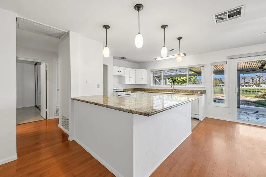 77640 California Drive, Palm Desert, California 92211 home-pic-18