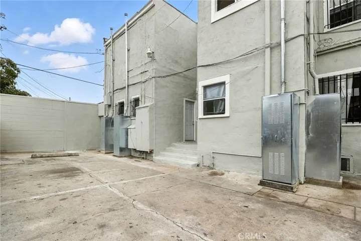 4302 S Hoover Street, Los Angeles, California 90037