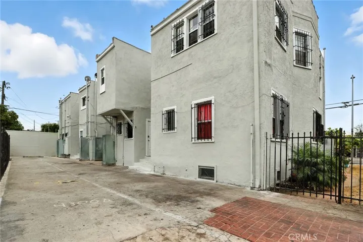 4302 S Hoover Street, Los Angeles, California 90037