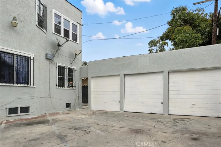 4302 S Hoover Street, Los Angeles, California 90037