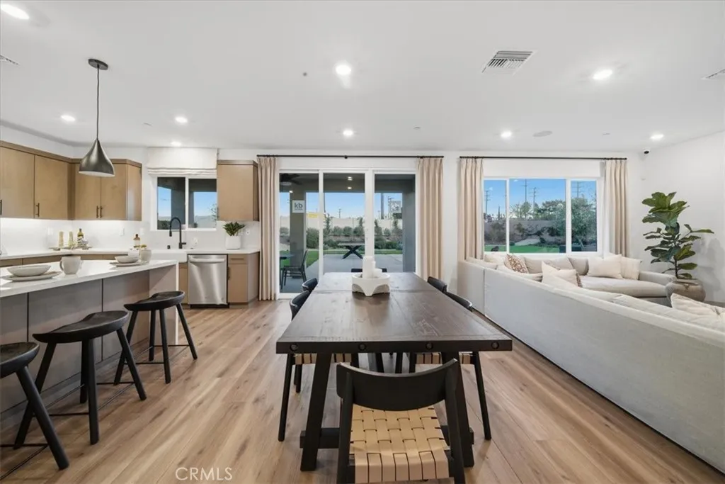 42949 56th Street W, Lancaster, California 93536 home-pic-14