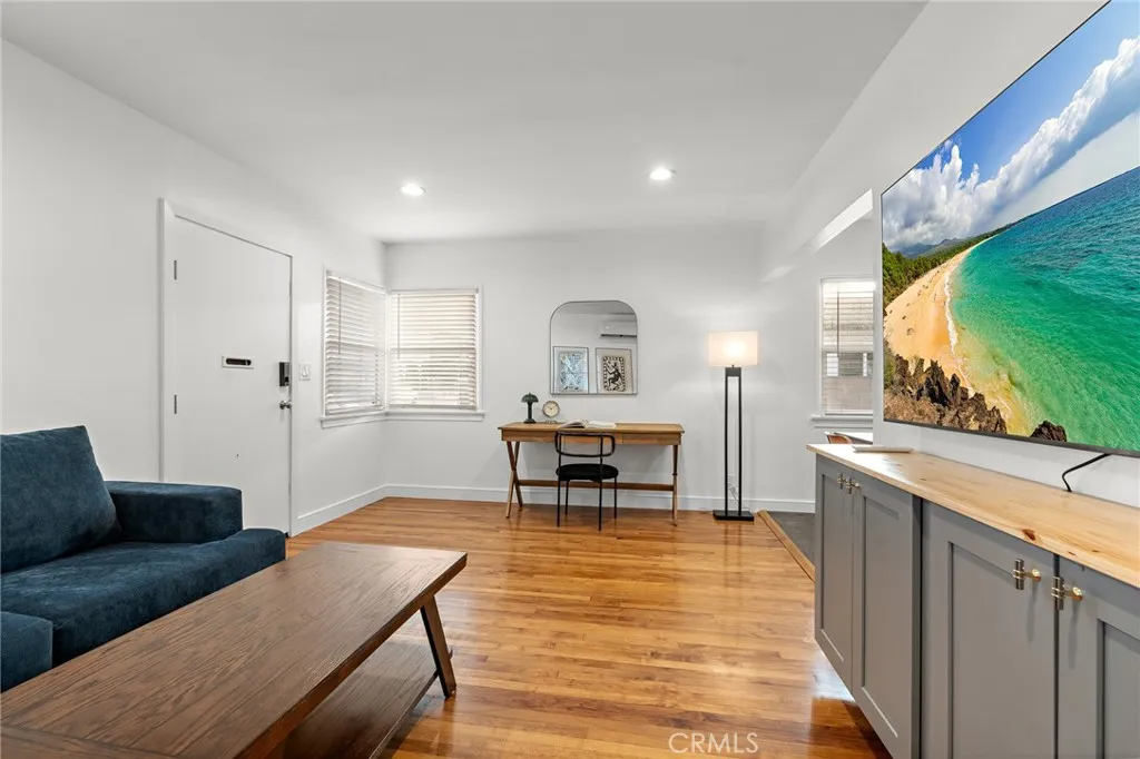 5027 W 135th, Hawthorne, California 90250 home-pic-3