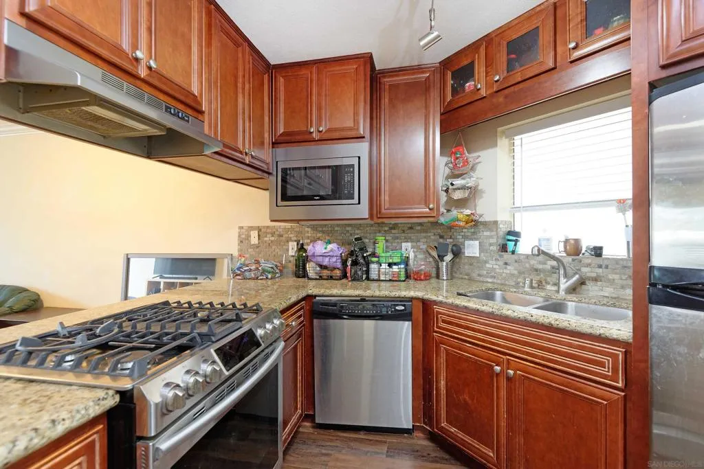 7509 Draper 306, La Jolla, California 92037 home-pic-6