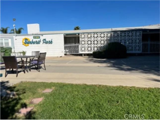 Beautiful, Peaceful Sunburst Park offers exclusive amenities in a thriving environment.