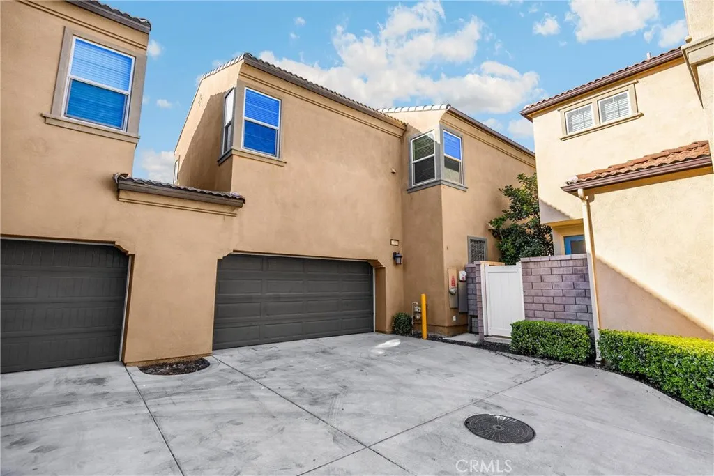 2323 Apple, Upland, California 91786 home-pic-33