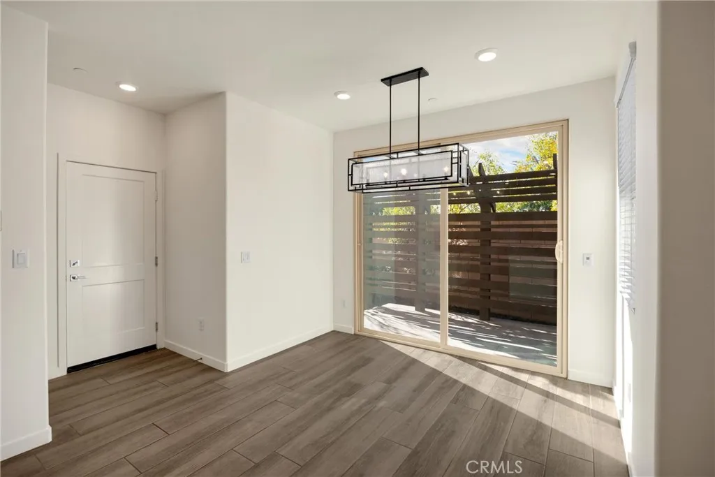 2323 Apple, Upland, California 91786 home-pic-16