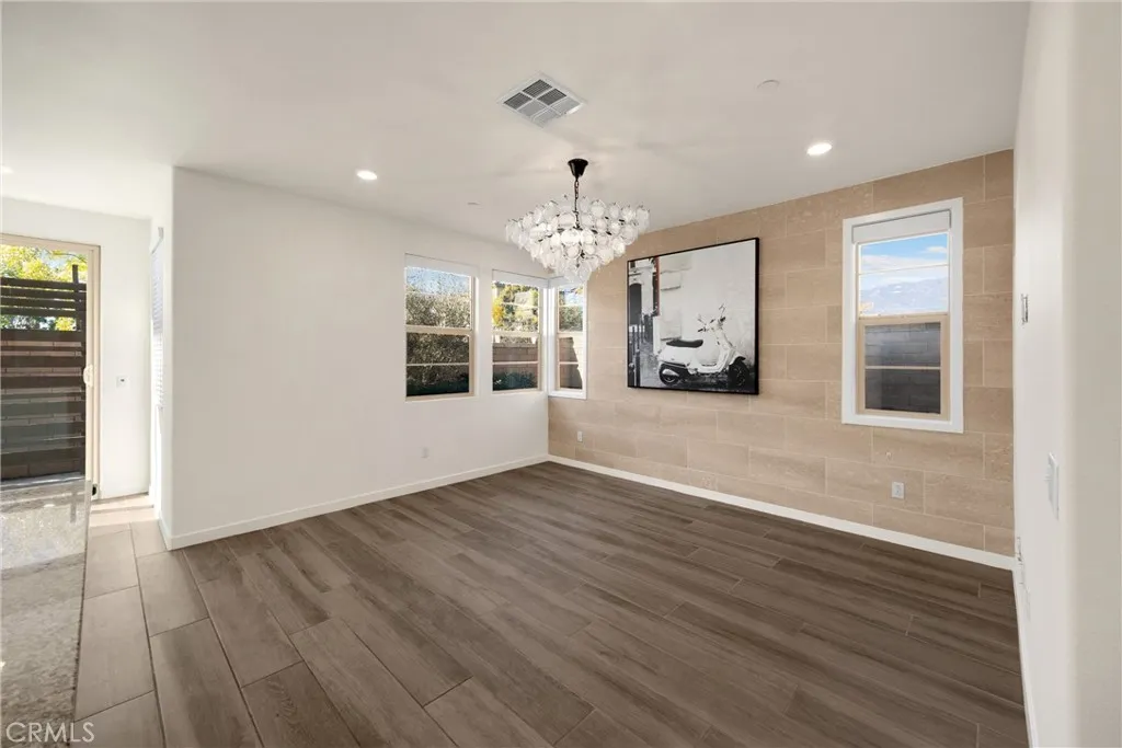 2323 Apple, Upland, California 91786 home-pic-12