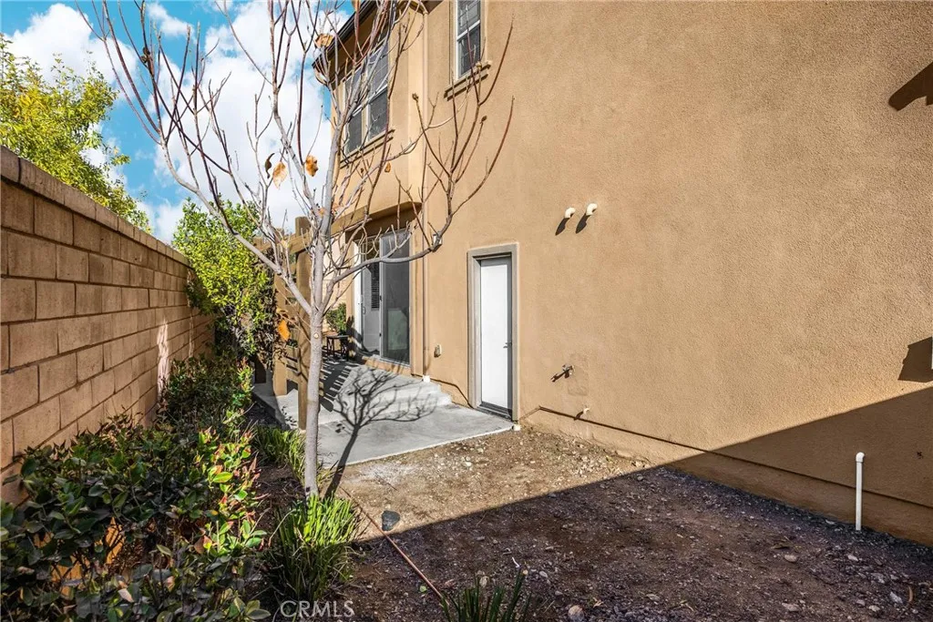 2323 Apple, Upland, California 91786 home-pic-34