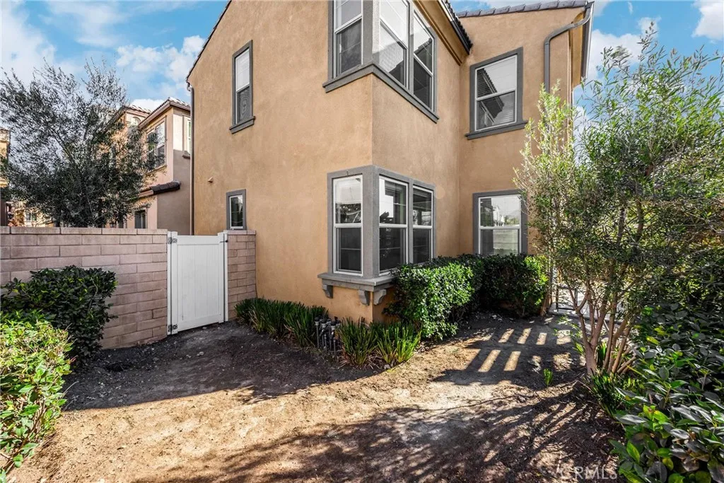 2323 Apple, Upland, California 91786 home-pic-39