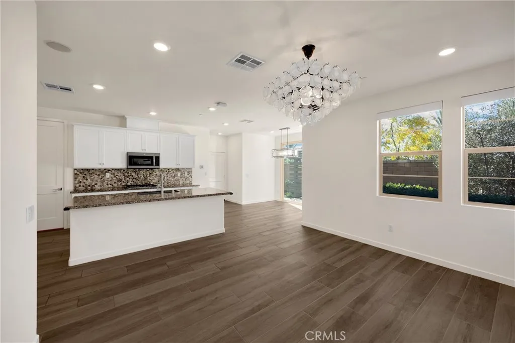 2323 Apple, Upland, California 91786 home-pic-14