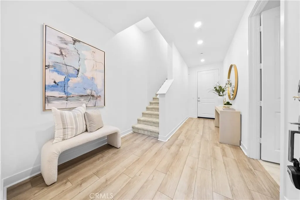 344 Tank, Irvine, California 92618 home-pic-3