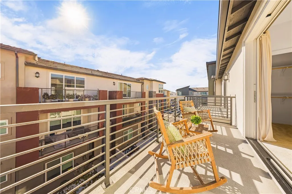 344 Tank, Irvine, California 92618 home-pic-31