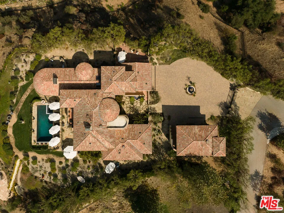 1101 Cold Canyon Road, Calabasas, California 91302 home-pic-56