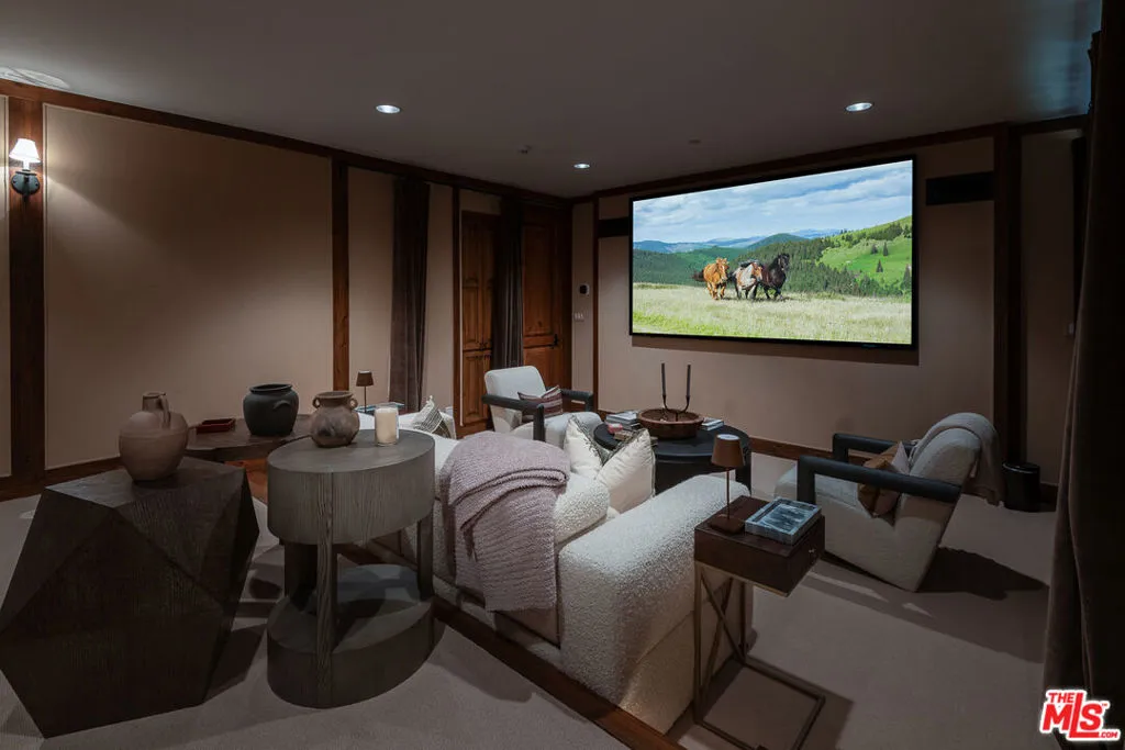 1101 Cold Canyon Road, Calabasas, California 91302 home-pic-20