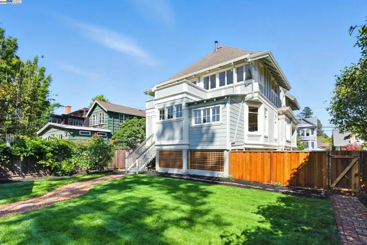 1247 Sherman Street, Alameda, California 94501
